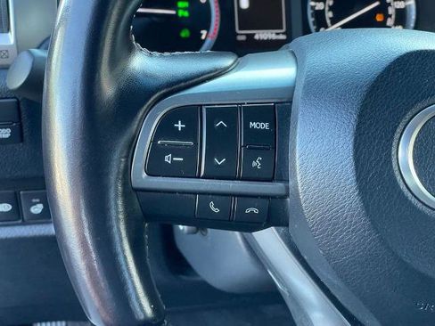 Used 2022 Lexus GX 460 Premium w/ Accessory Package image 15