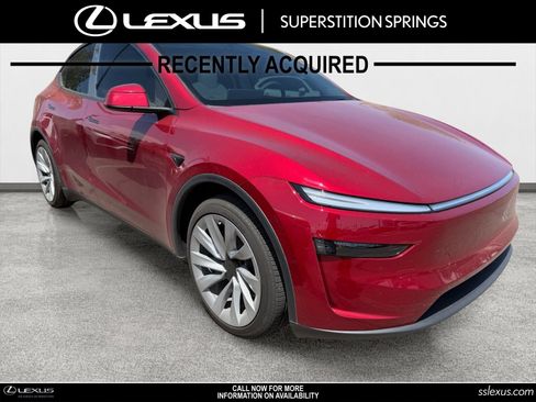 Used 2026 Tesla Model Y 2WD image 1