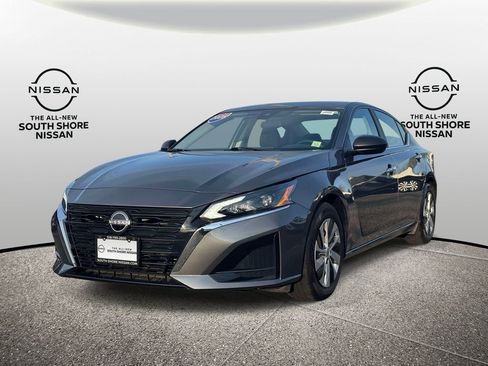Used 2025 Nissan Altima 2.5 S image 4