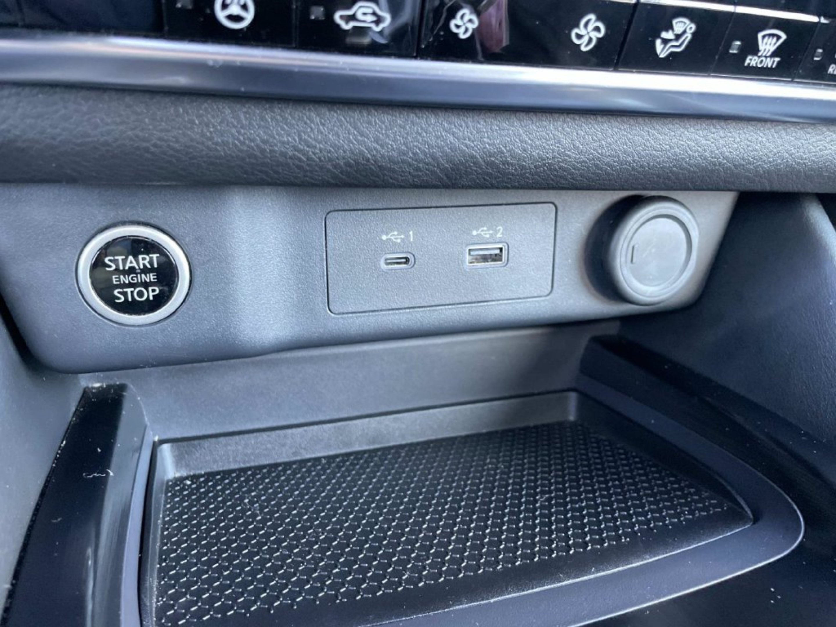Used 2023 Nissan Rogue SL FWD image 29