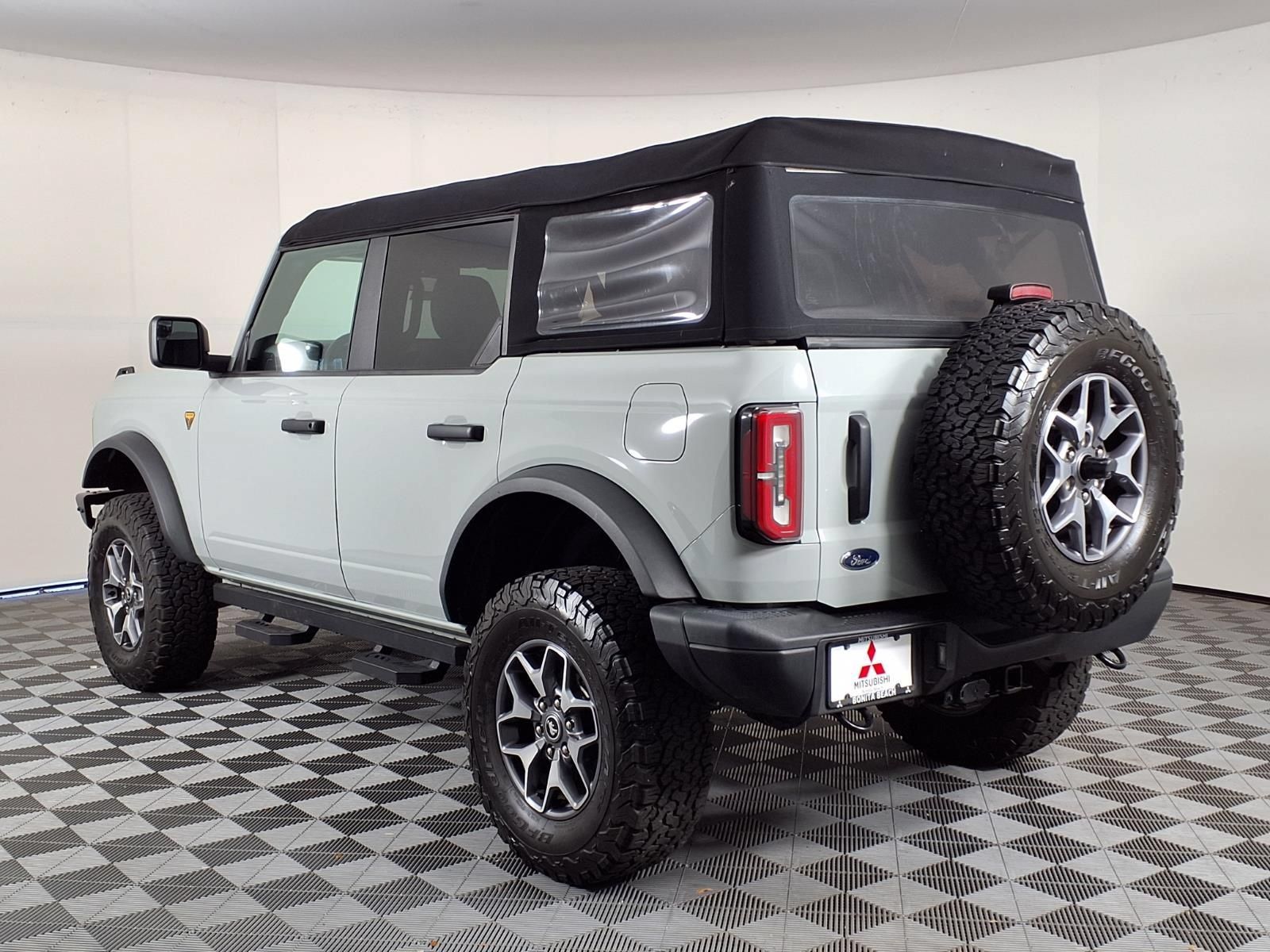 Used 2021 Ford Bronco Badlands AWD/4WD image 5