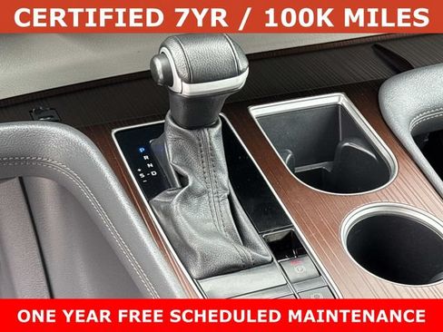 Used 2024 Toyota Sienna XLE FWD image 23