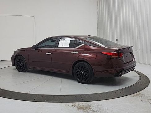 Used 2025 Nissan Altima 2.5 SV w/ SV Special Edition Package image 5