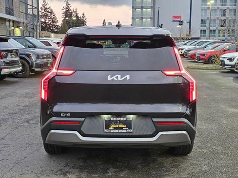 New 2026 Kia EV9 Light image 4