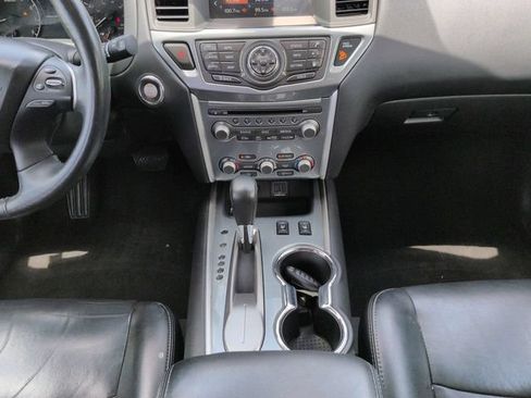 Used 2020 Nissan Pathfinder SL w/ Cargo Package FWD image 21