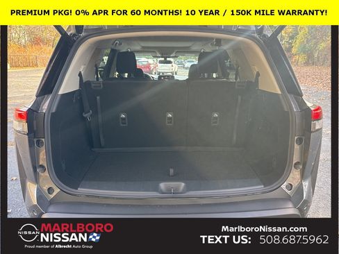 New 2025 Nissan Pathfinder SV w/ SV Premium Package image 16