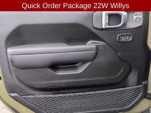 Used 2025 Jeep Wrangler Unlimited Sport AWD/4WD image 12