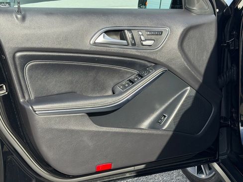 Used 2019 Mercedes-Benz GLA 250 image 17