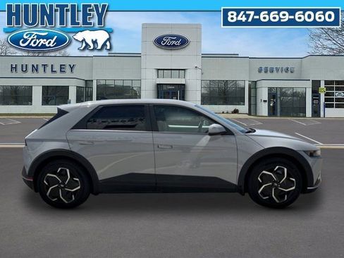 Used 2024 Hyundai Ioniq 5 SEL AWD/4WD image 4