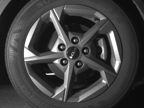 Used 2025 Kia K4 LXS image 13