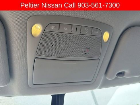 Used 2019 Nissan Pathfinder SL FWD image 19