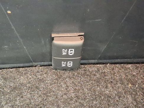 Used 2020 Toyota Tacoma TRD Sport image 29