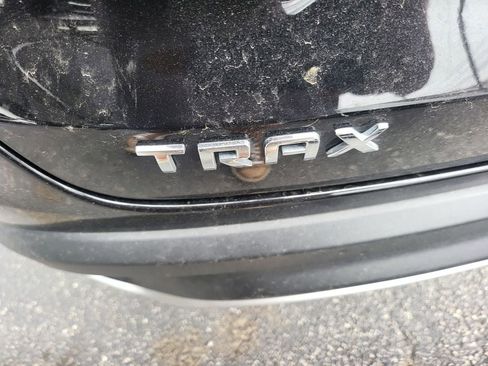 Used 2025 Chevrolet Trax LT w/ LT Convenience Package image 5