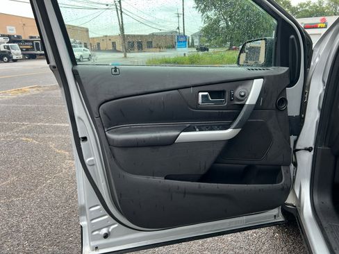 Used 2014 Ford Edge SE w/ Equipment Group 101A image 12