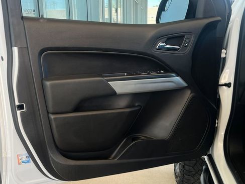 Used 2019 Chevrolet Colorado ZR2 w/ ZR2 Dusk Special Edition image 14