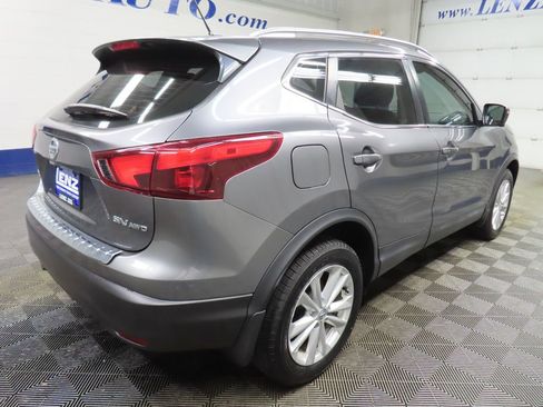Used 2017 Nissan Rogue Sport SV w/ SV Premium Package AWD/4WD image 5