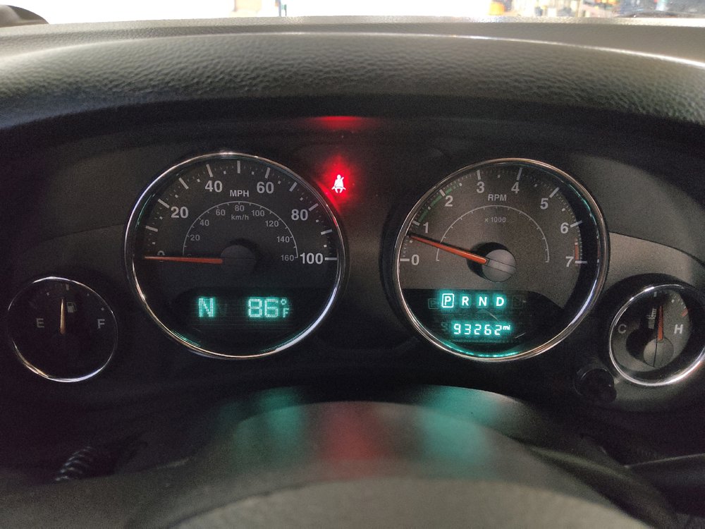 Used 2017 Jeep Wrangler Sport w/ Quick Order Package 24S AWD/4WD image 23