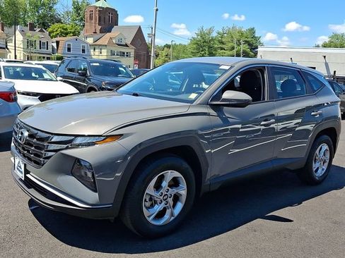 Used 2024 Hyundai Tucson SE AWD/4WD image 3