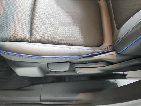 Used 2026 Buick Encore GX Sport Touring image 11