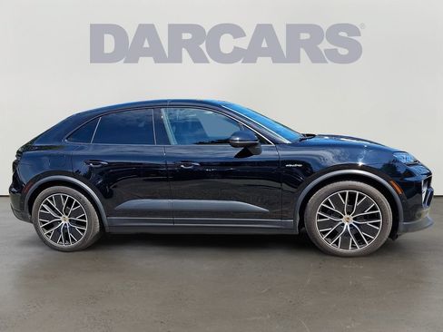Used 2024 Porsche Macan 4 Electric AWD/4WD image 7