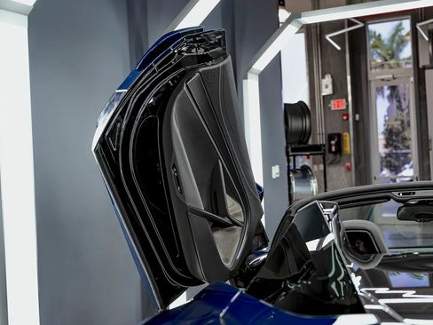Used 2020 McLaren 720S Spider RWD image 29