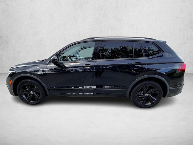 Used 2023 Volkswagen Tiguan SE R-Line FWD image 6