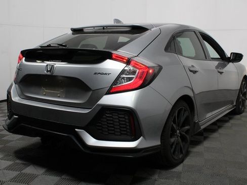 Used 2018 Honda Civic Sport image 5