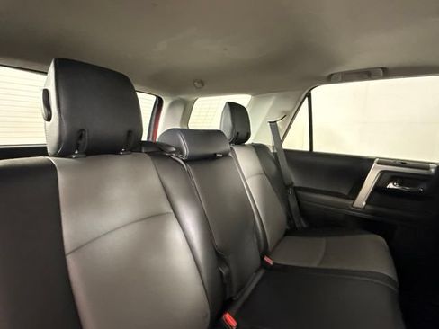 Used 2020 Toyota 4Runner SR5 Premium w/ Moonroof Package RWD image 32