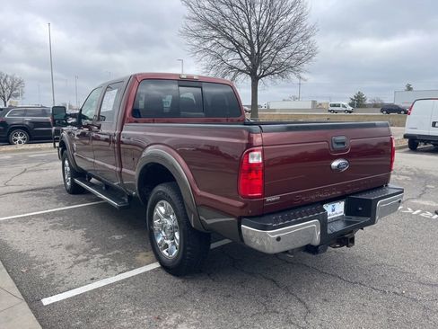 Used 2016 Ford F250 Lariat w/ Chrome Package image 5