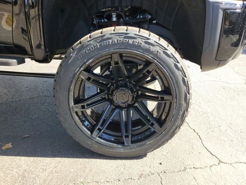 New 2026 GMC Sierra 3500 AT4 w/ AT4 Premium Plus Package image 6