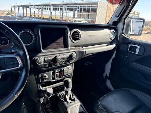 Used 2021 Jeep Gladiator Overland w/ Popular Equipment Package image 18