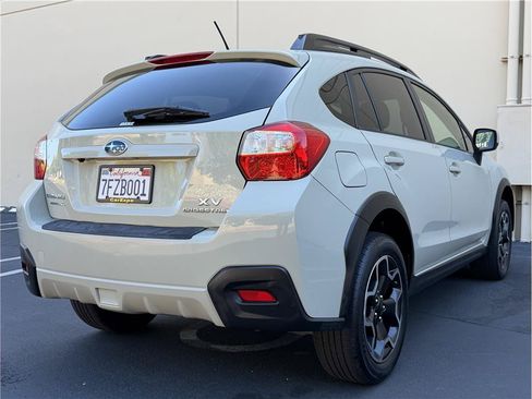 Used 2014 Subaru Crosstrek 2.0i Limited AWD/4WD image 6