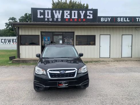Used 2017 Subaru Forester 2.5i w/ Alloy Wheel Package AWD/4WD image 8