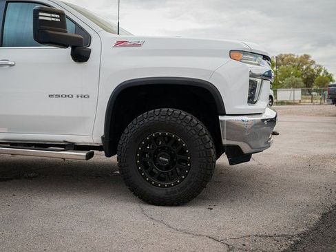 Used 2021 Chevrolet Silverado 2500 LTZ w/ LTZ Convenience Package image 3