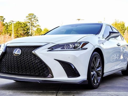 Used 2020 Lexus ES 350 F Sport w/ Accessory Package 2 image 4