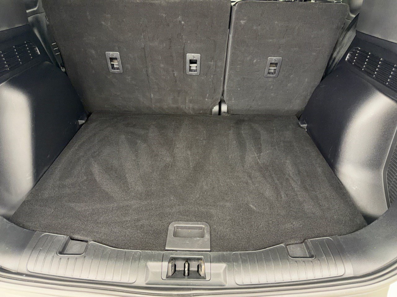 Used 2025 Ford Escape ST-Line FWD image 28