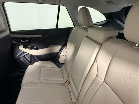 Used 2025 Subaru Outback Limited image 43