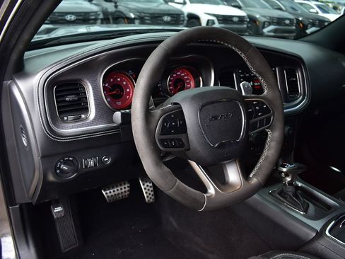 Used 2022 Dodge Charger SRT Hellcat w/ Harman/Kardon Audio Group RWD image 39
