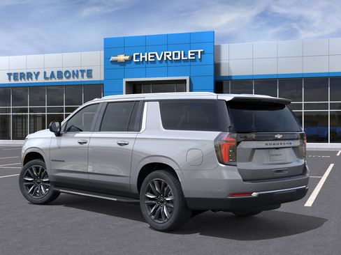 New 2026 Chevrolet Suburban LS AWD/4WD image 5