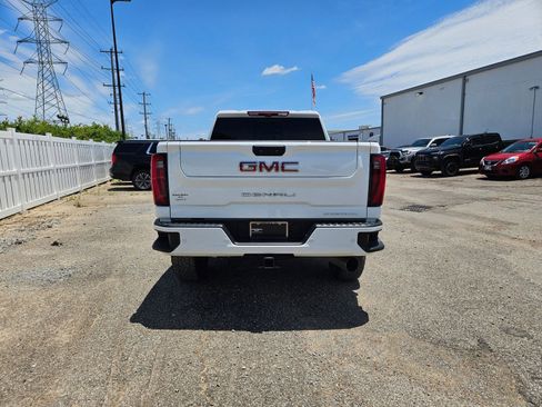 Used 2025 GMC Sierra 2500 Denali w/ Denali Reserve Package AWD/4WD image 5