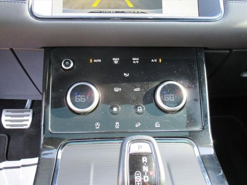 Used 2020 Land Rover Range Rover Evoque R-Dynamic S image 24