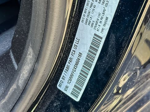 Used 2025 RAM 1500 Big Horn AWD/4WD image 38