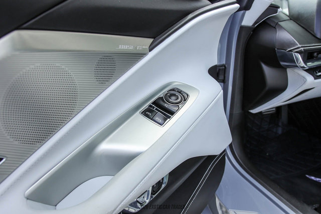 Used 2025 Chevrolet Corvette Stingray Premium Cpe w/ Z51 Performance Package RWD image 35