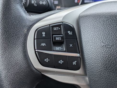 Used 2023 Ford Explorer XLT w/ Equipment Group 202A RWD image 22