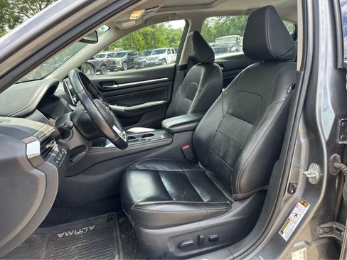 Used 2019 Nissan Altima 2.5 SL FWD image 10