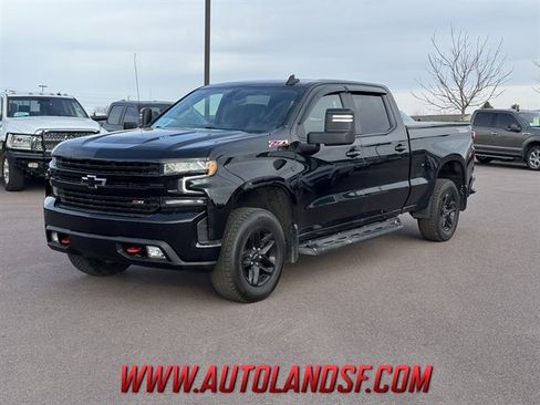 Used 2021 Chevrolet Silverado 1500 LT Trail Boss w/ Convenience Package II image 1