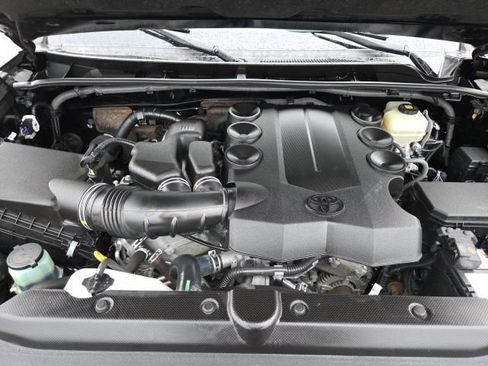 Used 2020 Toyota 4Runner TRD Off-Road Premium w/ Moonroof Package image 30