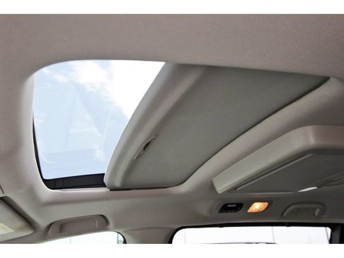 Used 2025 Honda Odyssey Touring image 27