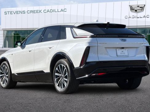 Certified 2024 Cadillac Lyriq Sport image 5