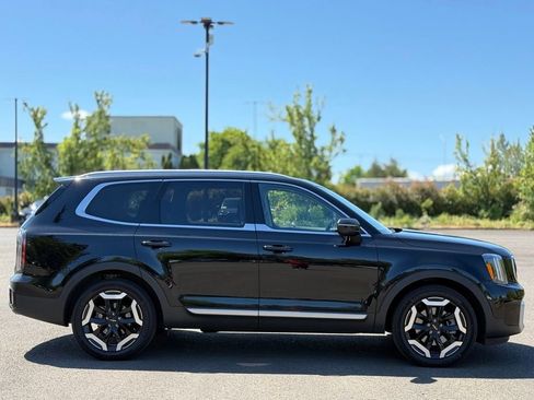 Used 2024 Kia Telluride EX AWD/4WD image 6